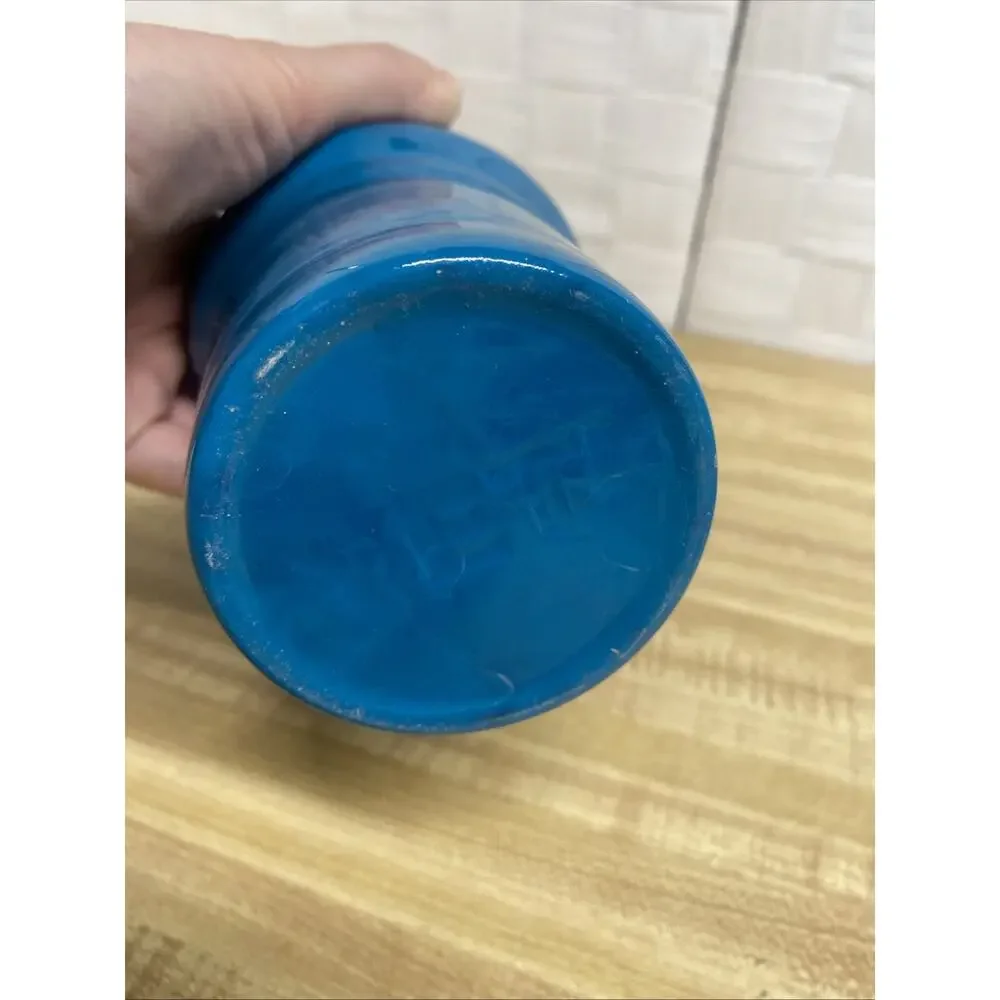 YETI Rambler 30 oz Tumbler Turquoise Essential Employee Circa 2020
